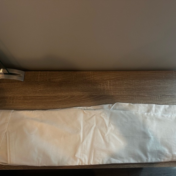 Chico's White Perfect Stretch Capri  Pants - Picture 7 of 8